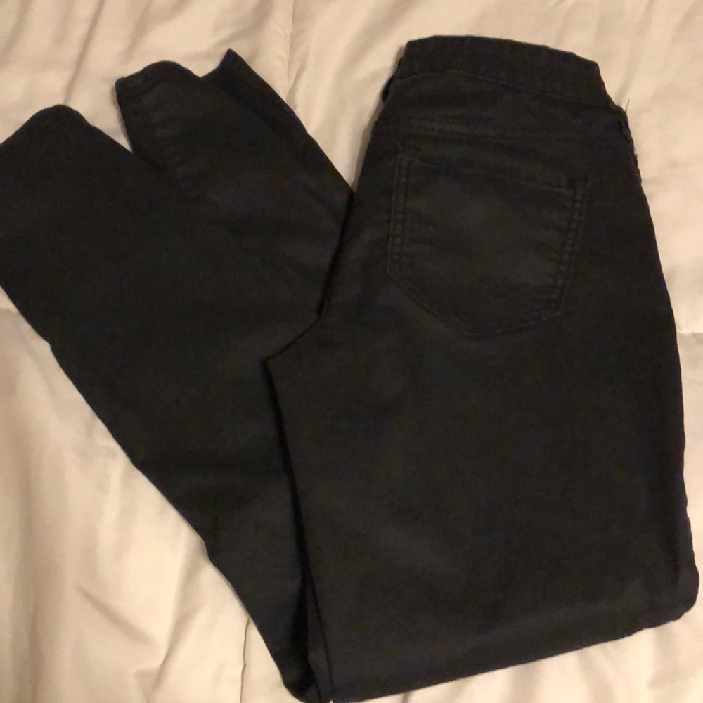 LIKE NEW - Old Navy rockstar skinny jeans.